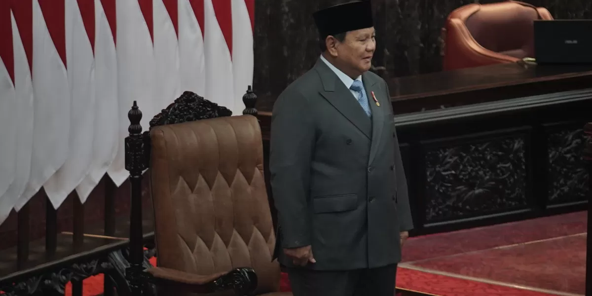Presiden Prabowo Subianto menyampaikan apresiasi atas prestasi siswa Sekolah Rakyat Makassar dalam Olimpiade Nasional Indonesia ke-15 saat pidato kenegaraan di Kompleks Parlemen, Senayan, Jakarta (Promedia Teknologi Indonesia)