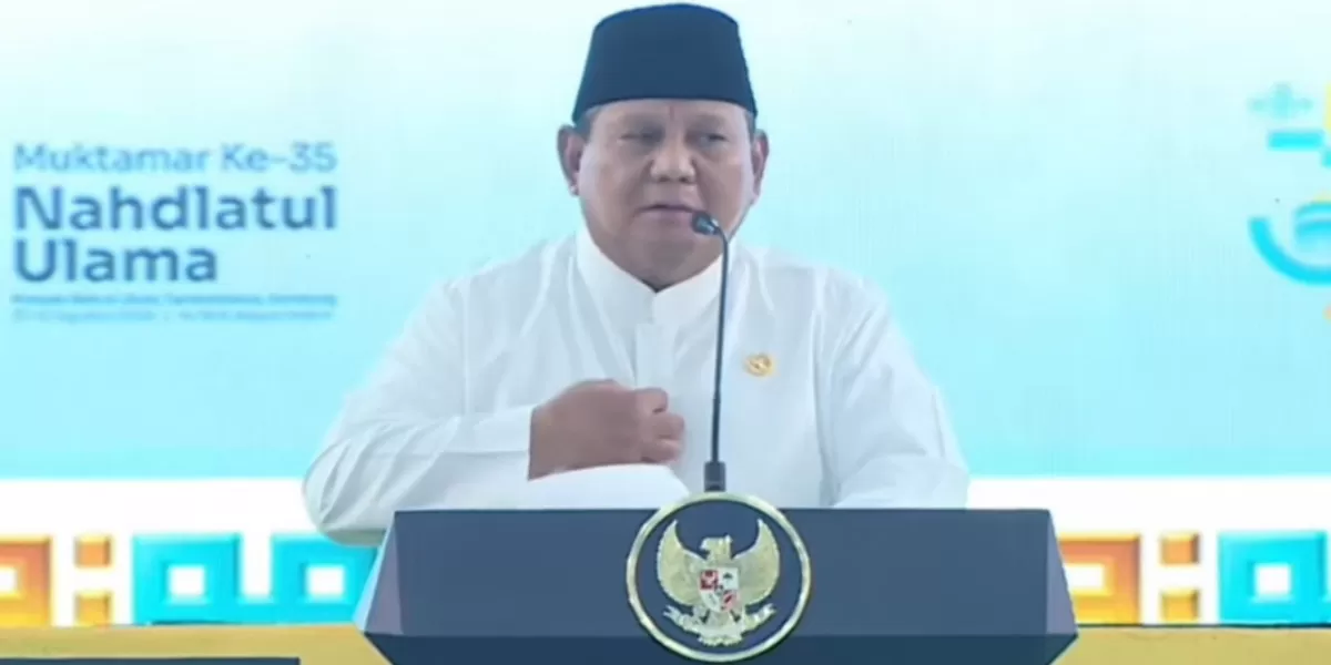 Presiden Prabowo Subianto menyampaikan amanat saat membuka Muktamar ke 35 Nahdlatul Ulama di Pondok Pesantren Bahrul Ulum Tambakberas, Jombang (dok.istimewa)