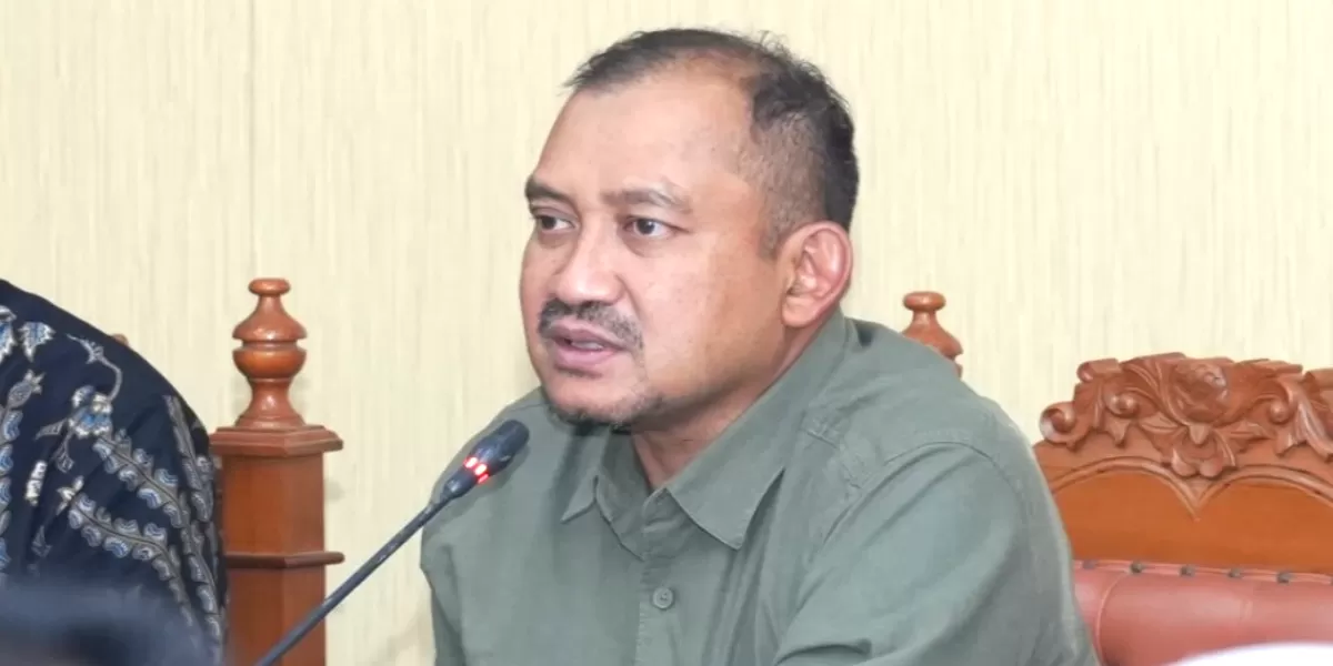 Menyoroti fakta terkini terkait kasus dugaan korupsi yang menjerat Bupati Anom Widiyantoro di lingkungan Pemda Pemalang. (Instagram.com/@anom_widiyantoro)