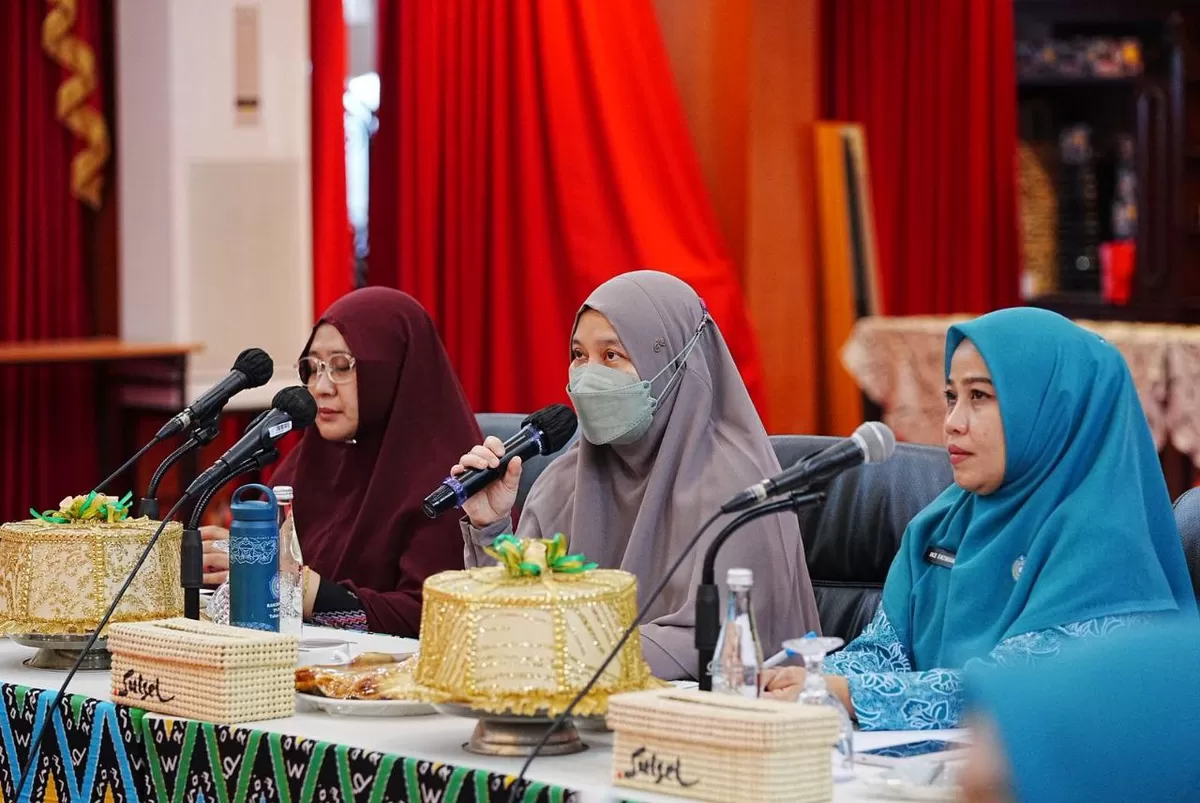 Ketua TP PKK Sulsel Ny. Naoemi Octarina Sudirman rapat persiapan Puncak Peringatan Hari Kesatuan Gerak (HKG) PKK ke-54 Tahun 2026 di Kota Makassar.