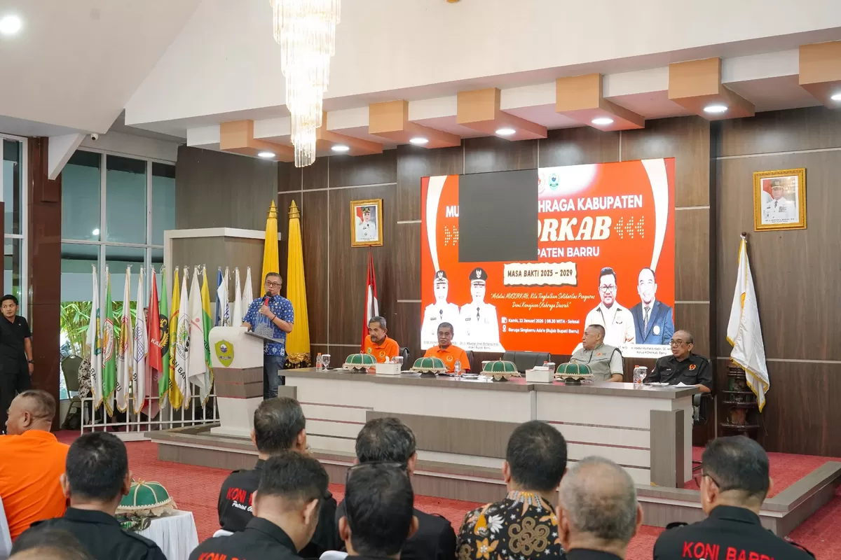 Wakil Bupati Barru Abustan A Bintang membuka Musorkab KONI Barru.