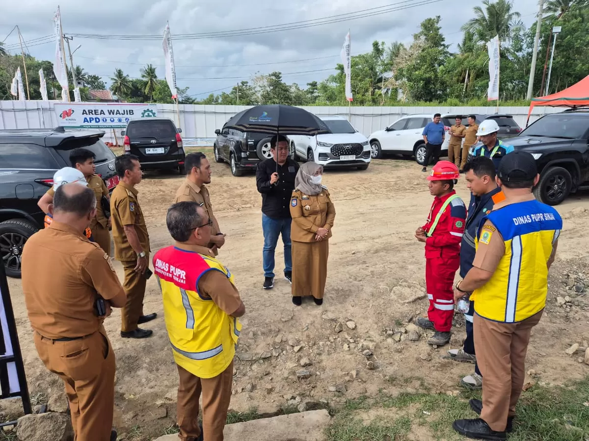 Bupati Sinjai Hj Ratnawati Arif pantau progres pembangunan Sekolah Rakyat.