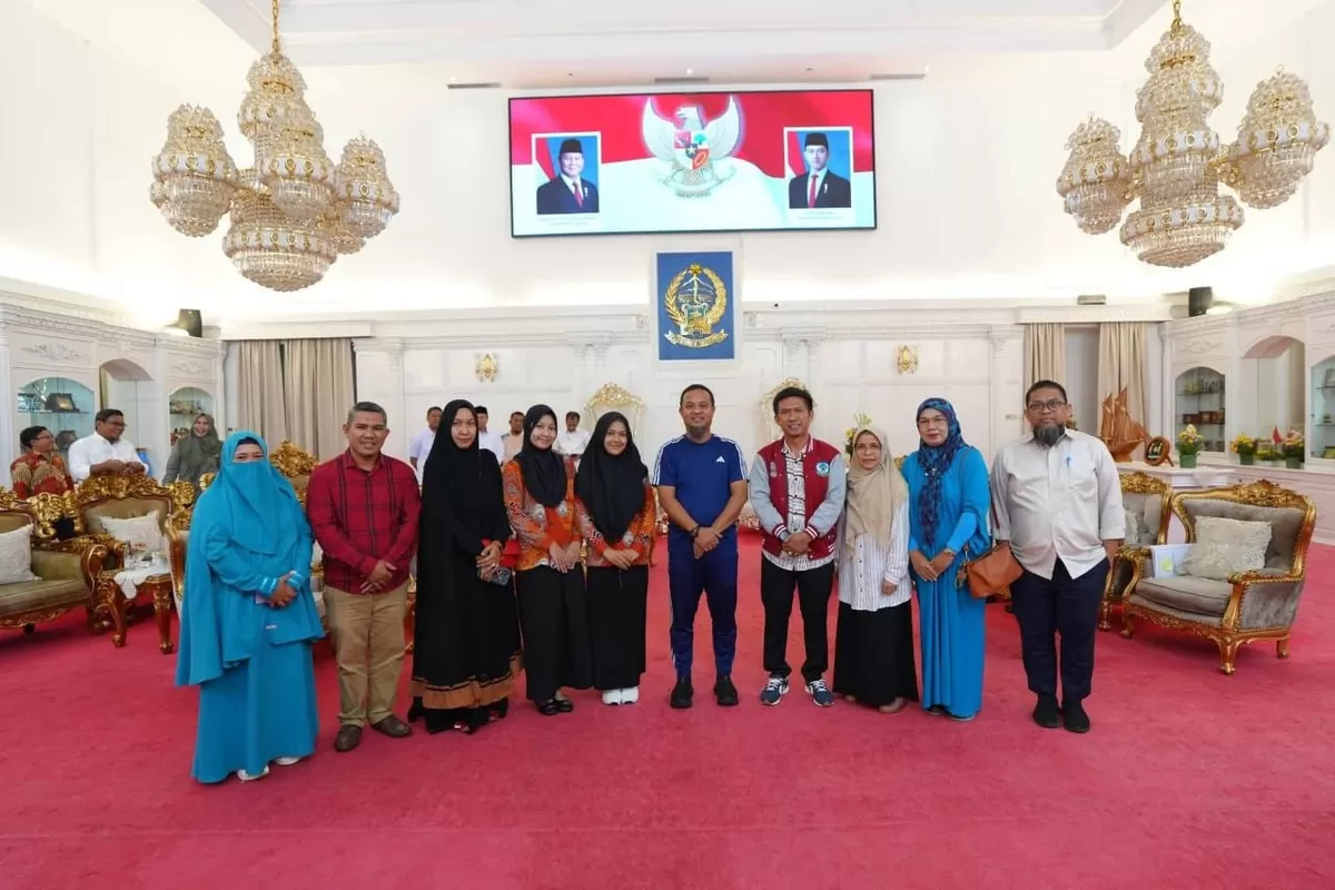 Gubernur Sulsel Andi Sudirman Sulaiman dukung Siswa SMAN 1 Bantaeng Raih Medali Emas.