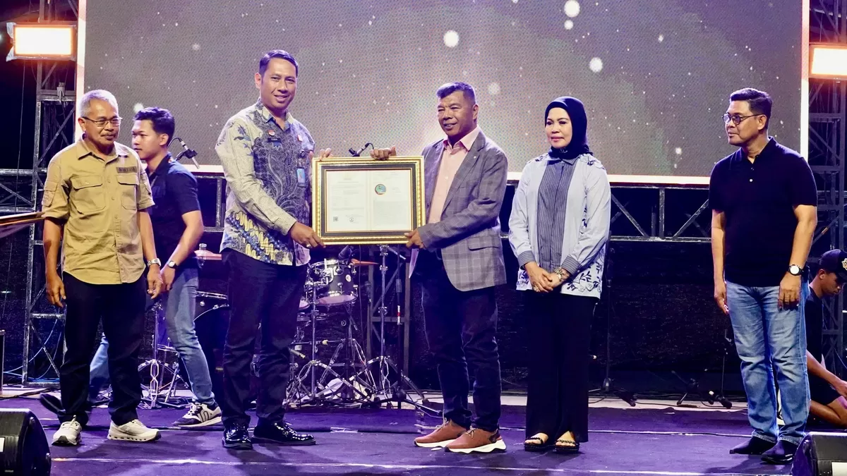 Tenun Kajang, Tenun Bira, dan Kopi Kahayya Kini Dilindungi Sertifikat IG.