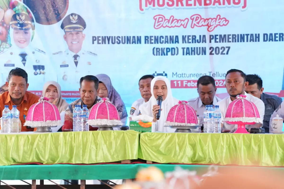 Bupati Sinjai Hj Ratnawati Arif hadiri Musrenbang di Sinjai Tengah.