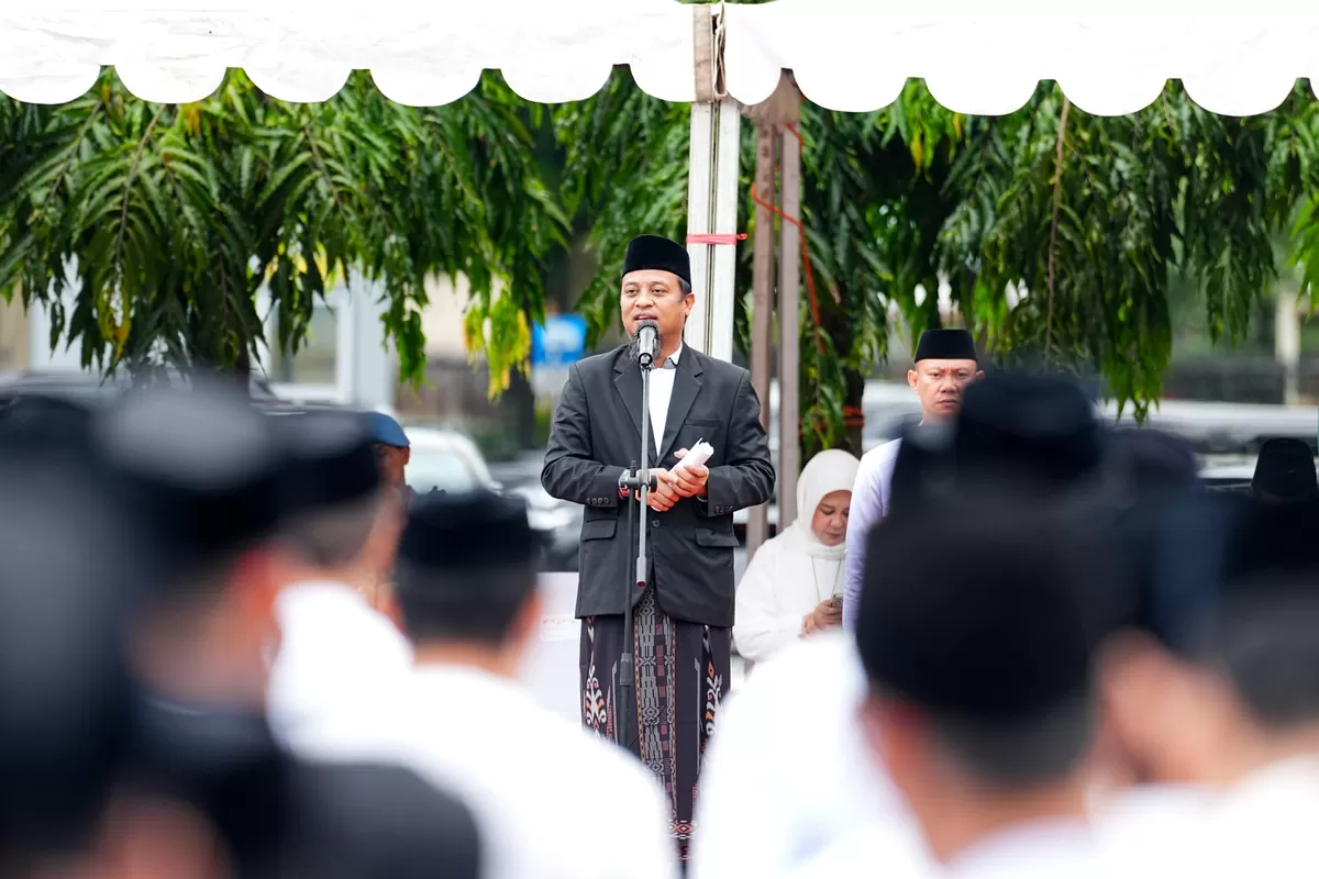 Gubernur Sulsel Andi Sudirman Sulaiman saat menyampaikan arahan di Ramadan Leadership Camp 2026.