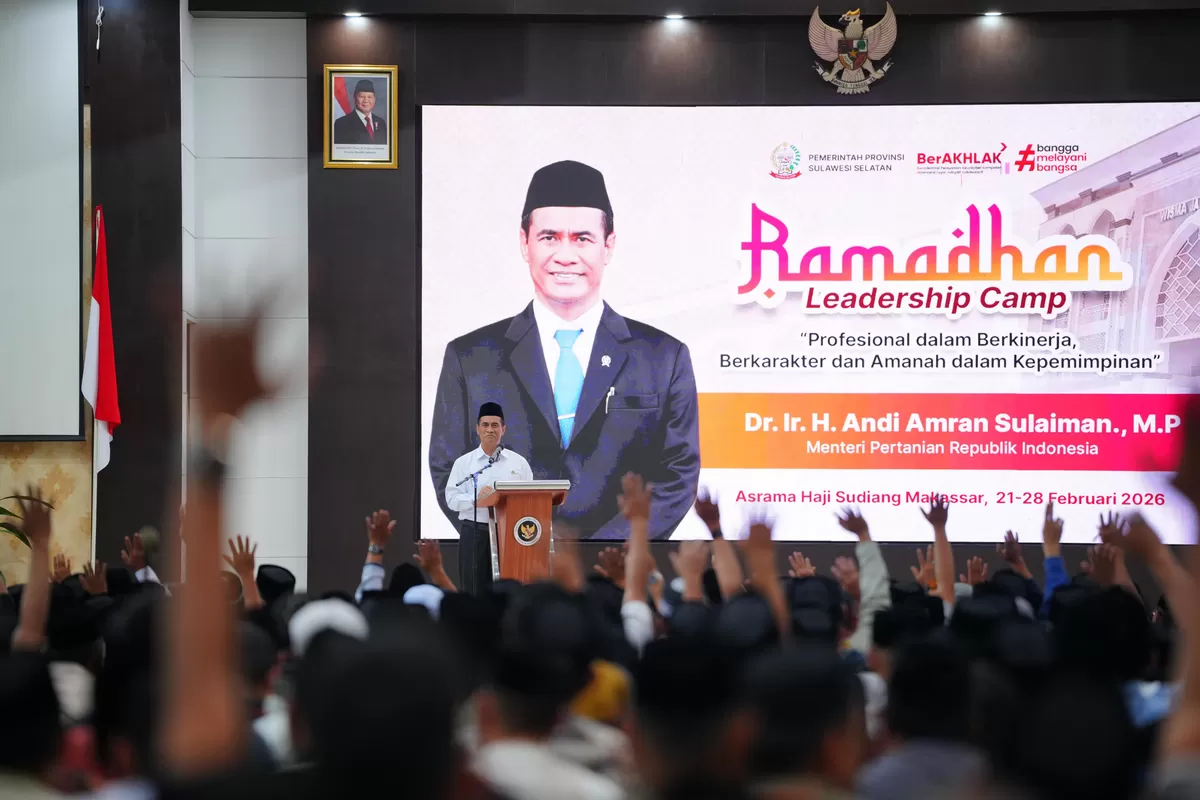 Mentari Pertanian Andi Amran Sulaiman saat membawa  materi di Ramadhan Leadership Camp Pemprov Sulsel. 