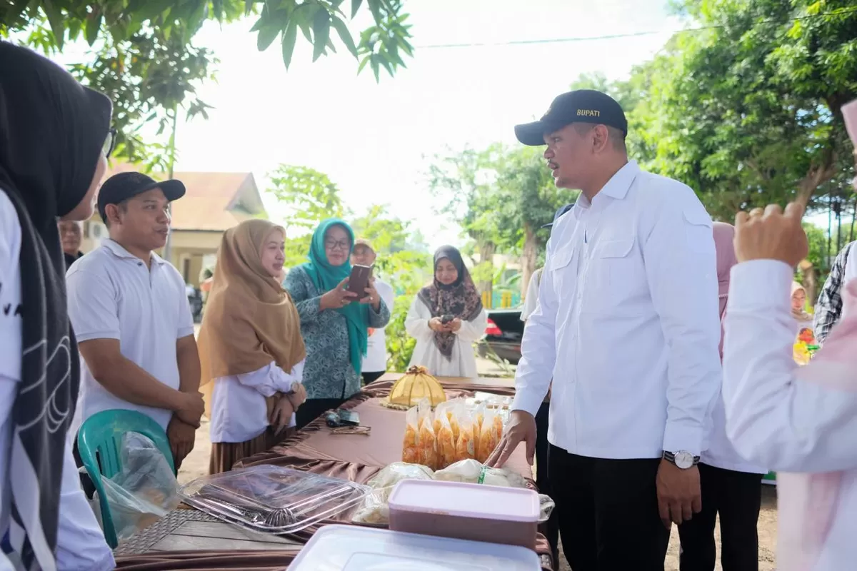 Bupati Bantaeng M Fathul Fauzy Nurdin saat menghadiri Show Pangan &amp; Gerakan Pangan Murah (GPM) Rabu Menyapa.