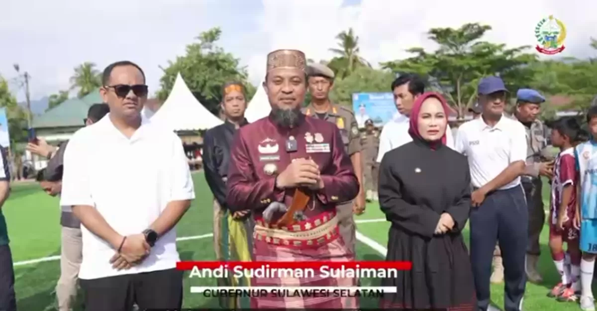 Gubernur Sulsel Andi Sudirman Sulaiman resmikan lapangan Gaspa Palopo.