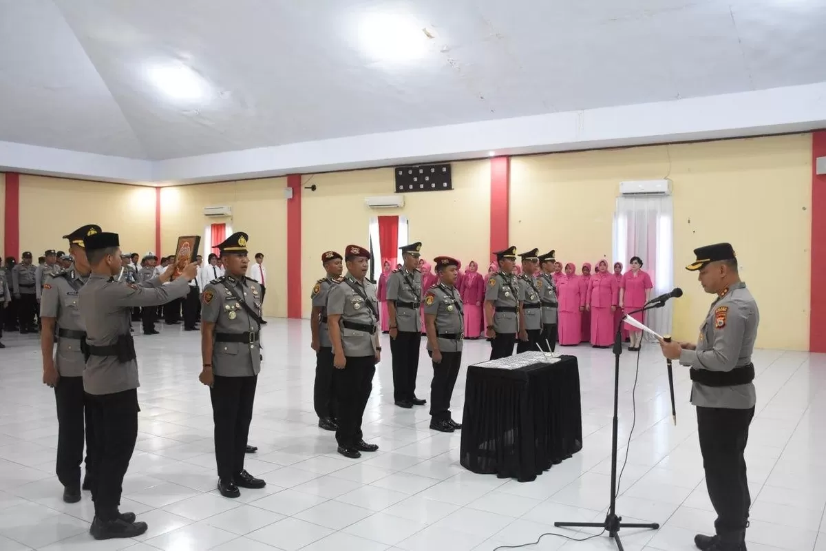 Kapolres Bulukumba AKBP Restu Wijayanto pimpin sertijab.