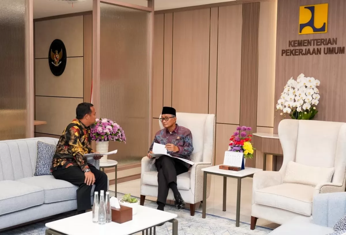 Gubernur Sulsel Andi Sudirman Sulaiman temui Menteri Pekerjaan Umum (PU) RI, Dody Hanggodo.