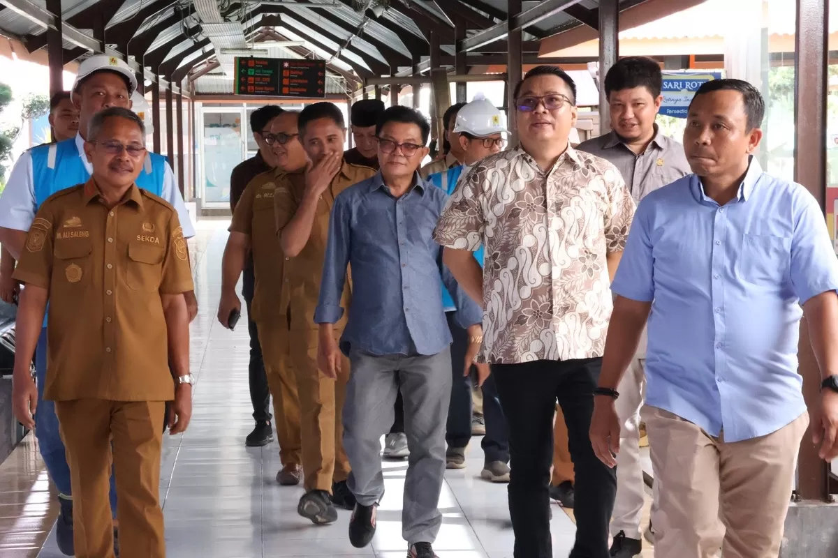 Anggota Komisi II DPRD Bulukumba sidak RSUD Andi Sultan Daeng Radja didampingi Sekda Bulukumba Muh Ali Saleng.