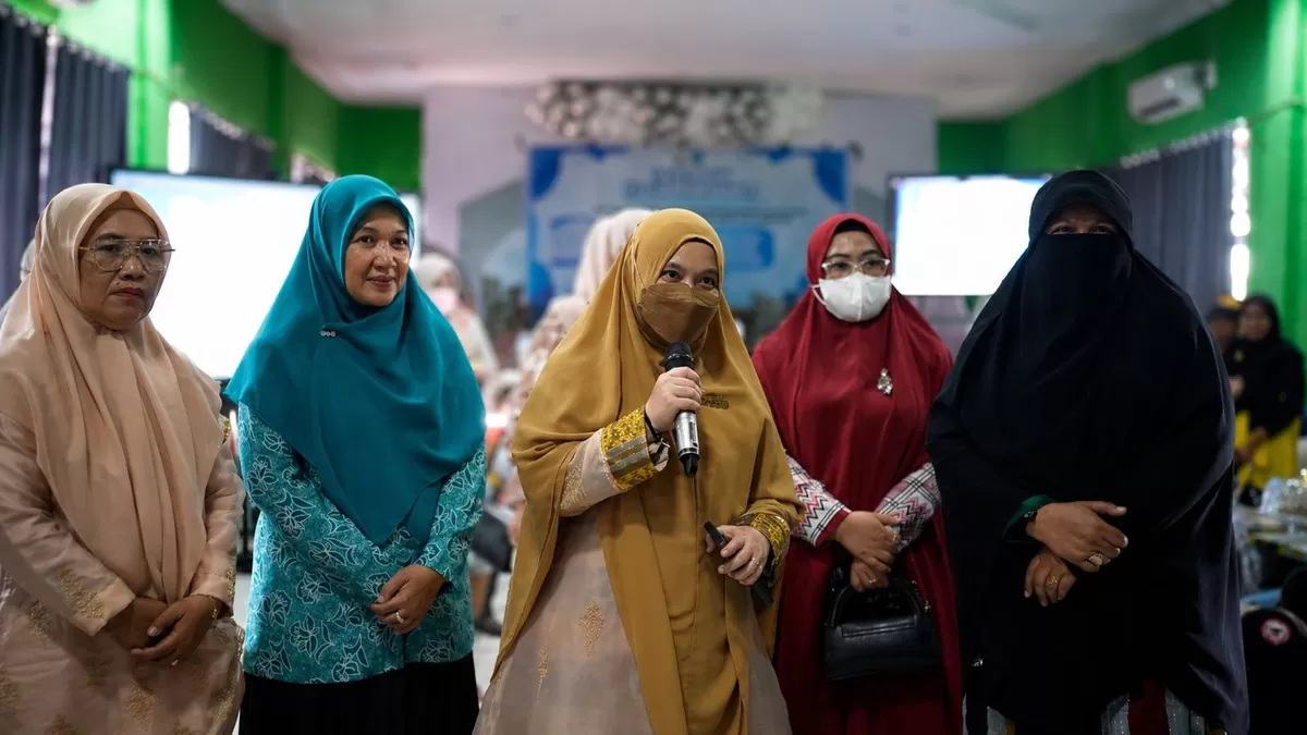 Ketua PPK Sulsel Naoemi Octarina Sudirman saat menghadiri kegiatan PKK Sulsel.