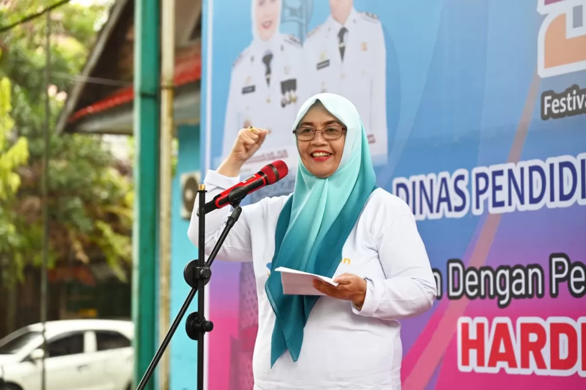 Bupati Sinjai Hj Ratnawati Arif di peringatan Hardiknas 2026.