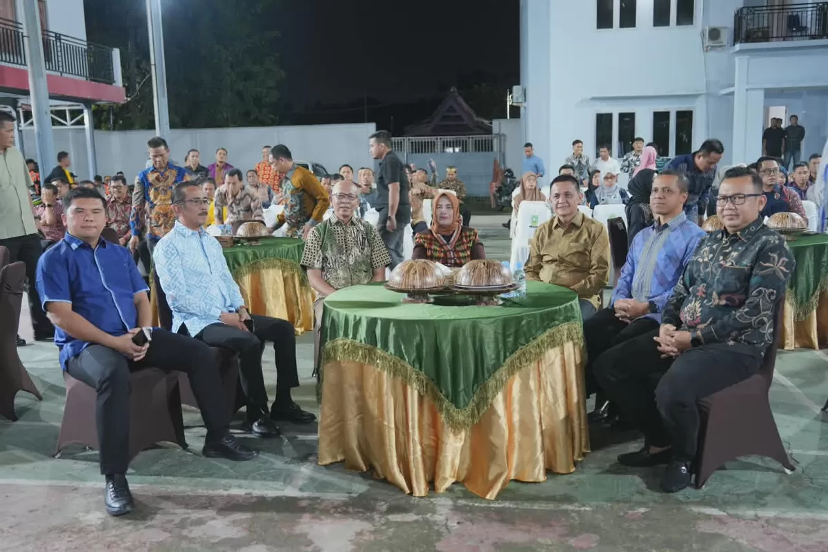 Bupati Sinjai Hj Ratnawati Arif sambut Kajari Sinjai.