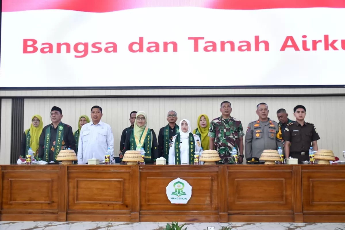 Bupati Sinjai Hj Ratnawati Arif hadiri 58 Siswa MAN 2 Sinjai.