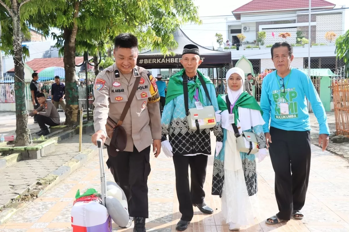 Personel Polres Bulukumba kawal proses pemberangkatan CHJ 2026.