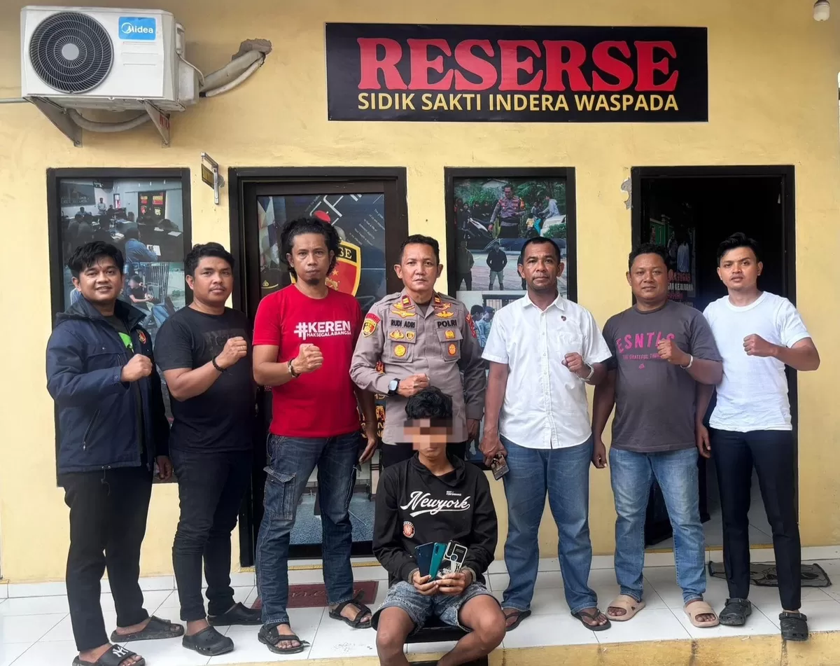 Unit Reskrim Polsek Ujung Bulu bersama Tim URC amankan pelaku pencurian toko selular.