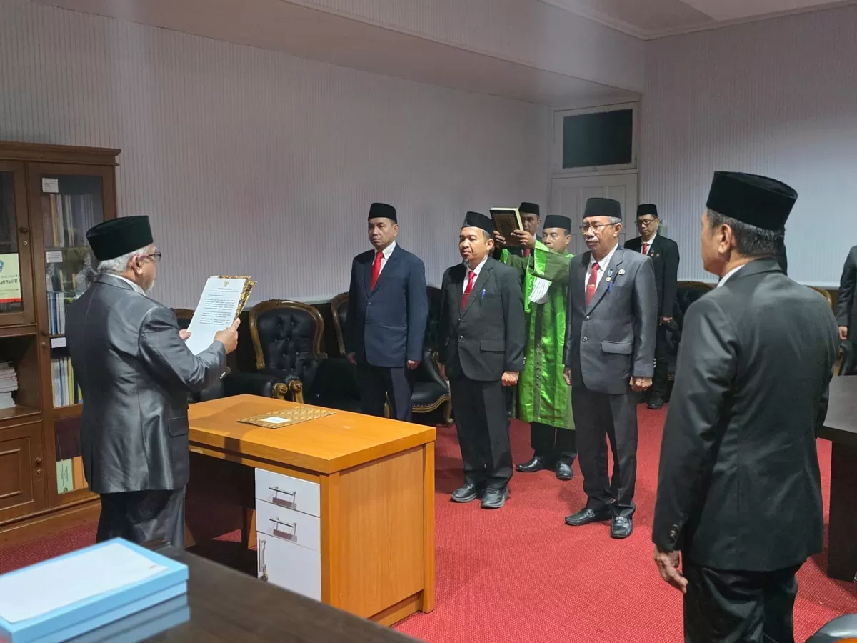 Wabup Bantaeng H Sahabuddin lantik Muh Rivai Nur sebagai Kepala Bapenda.