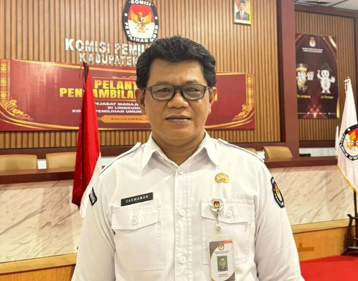 Darmawan ditunjuk sebagai Sekretaris Komisi Pemilihan Umum (KPU) Kota Batam, Provinsi Kepulauan Riau.