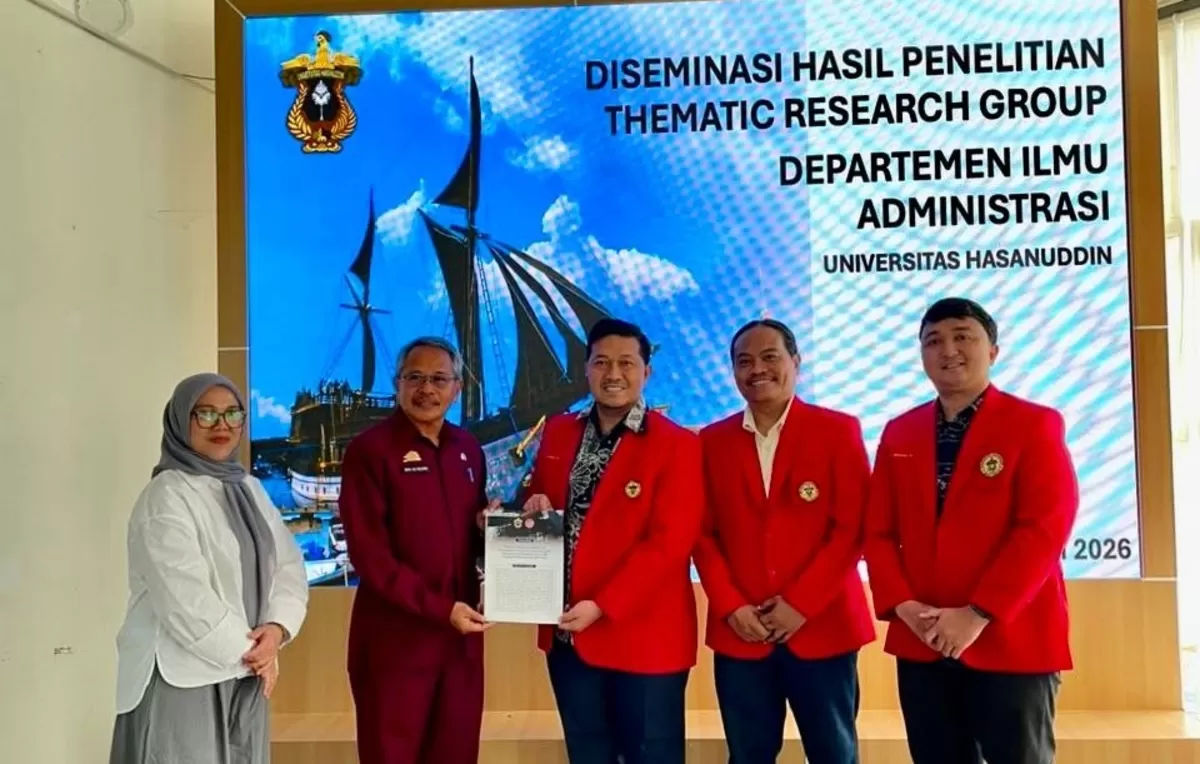 Sekda Bulukumba Muh Ali Saleng bersama pihak Fisip Unhas.
