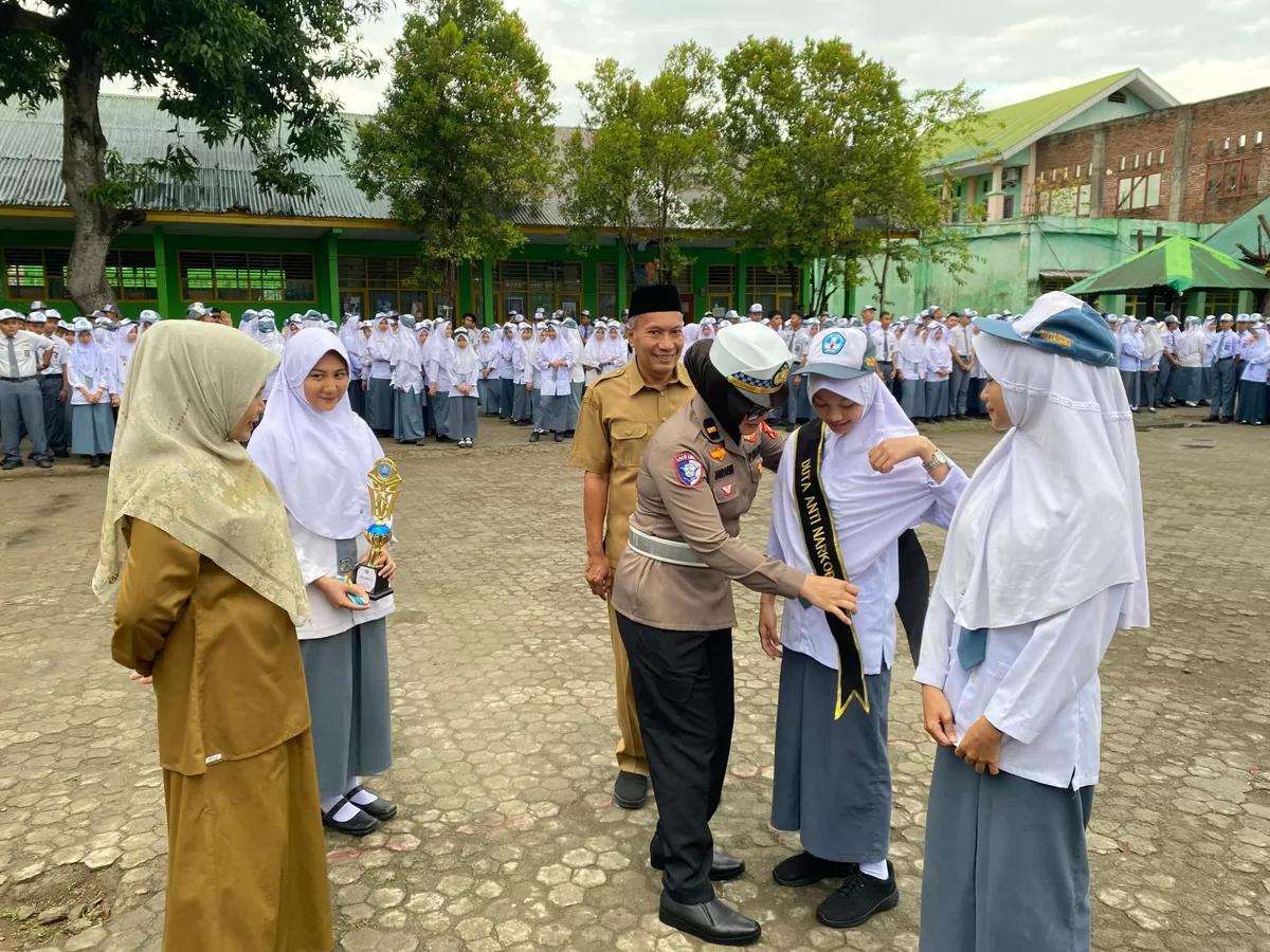 Sat Lantas Polres Bulukumba gelar Police Go To School.