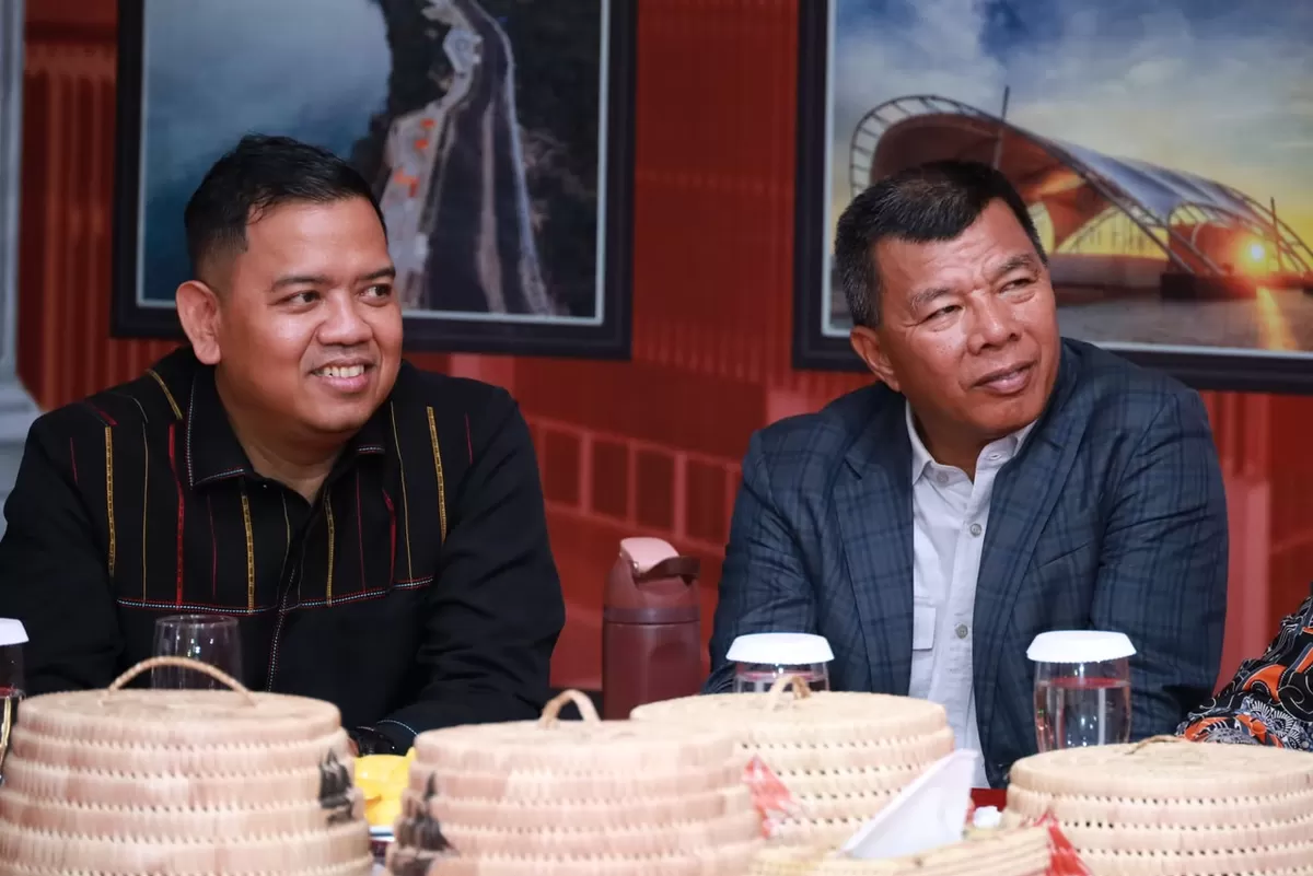 Kapolres Bulukumba AKBP Stephanus Luckyto bersama Bupati Bulukumba Andi Muchtar Ali Yusuf. 