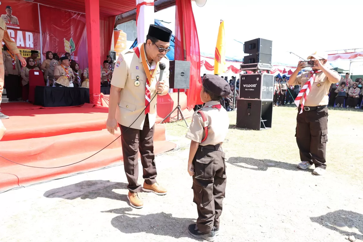 Wakil Bupati Bulukumba Andi Edy Manaf tutup Perkemahan Gantarang.