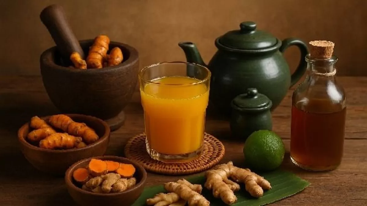 Ilustrasi Segelas jamu kunyit asam tradisional Indonesia (Pinterest)