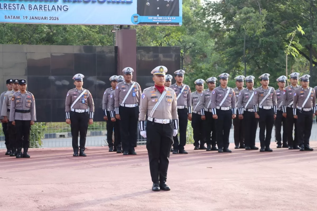 Polresta Barelang Gelar Upacara Bendera Hari Kesadaran Nasional