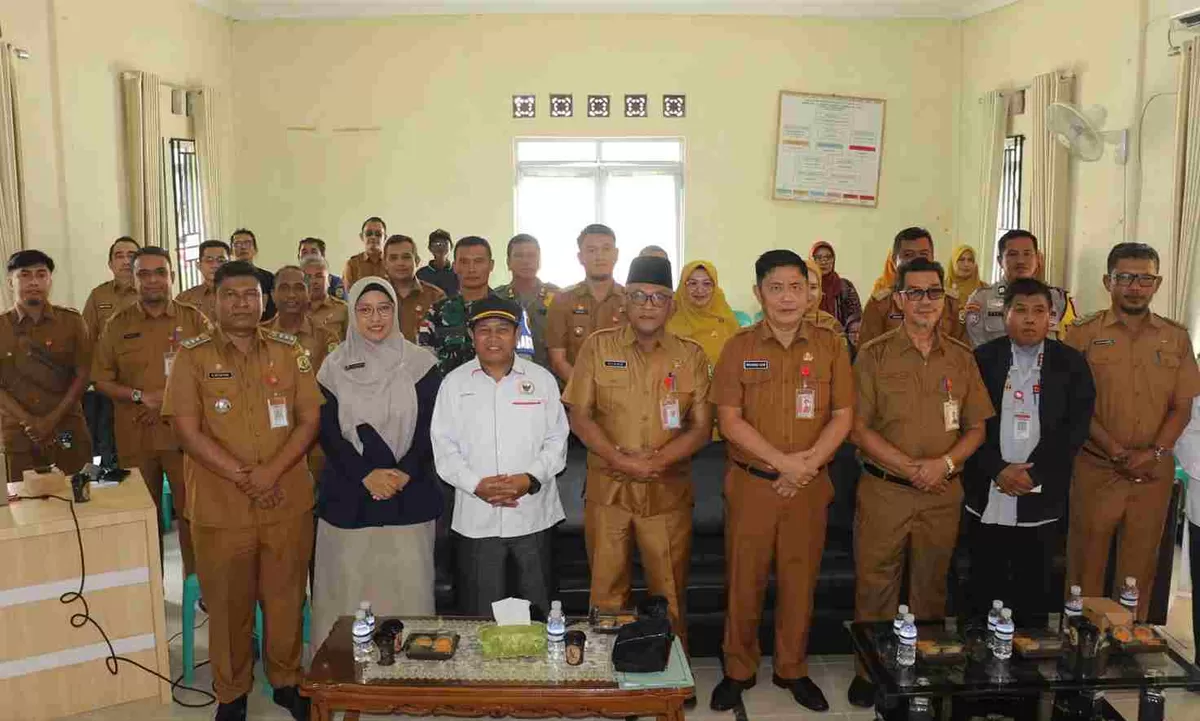 Peserta Musrembang tingkat Kelurahan Tanjung Unggat Tahun 2026 foto bersama. (Foto: Diskominfo Tanjungpinang)