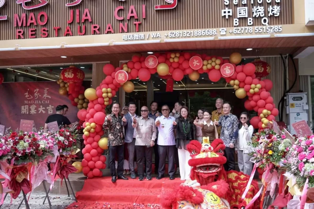 Wagub Kepri Resmikan Restoran Chinese Autentik Mao Jia Cai di Batam