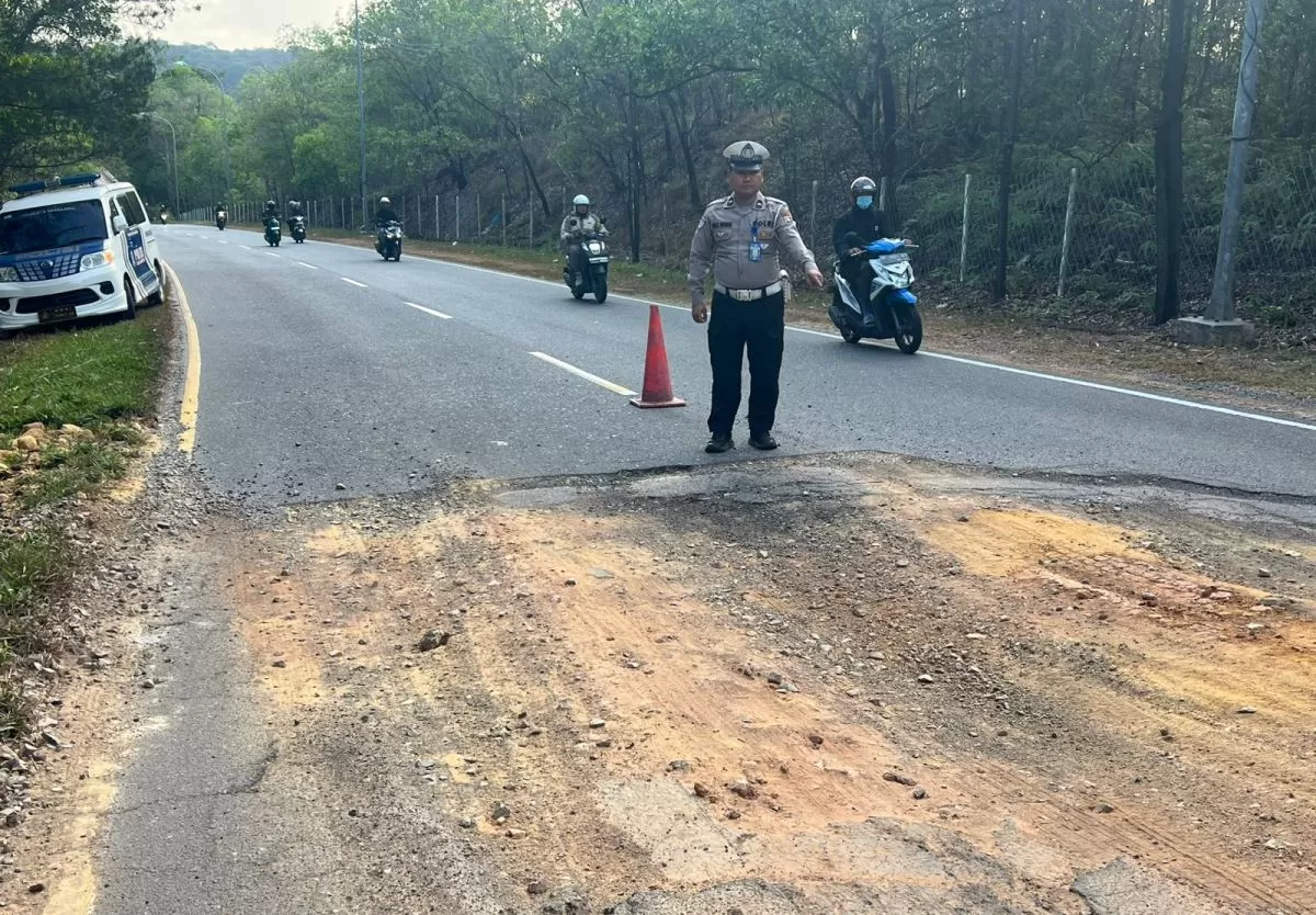 Survey Jalan Berlubang Satgas Dikmas Satgas Preemtif Polresta Barelang dalam Rangka Operasi Keselamatan Seligi 2026