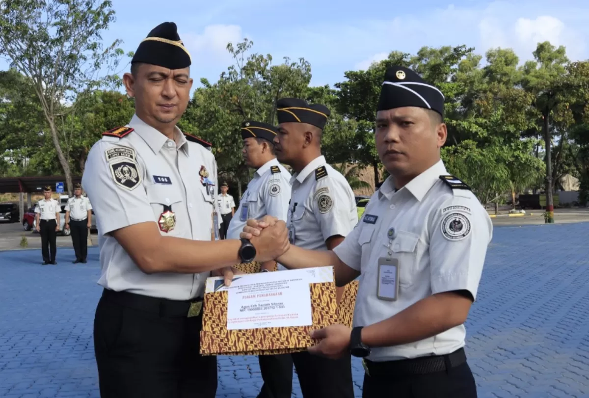 Apel Pagi Lapas Batam Dirangkaikan dengan Penghargaan Atas Penggagalan Penyelundupan Narkoba