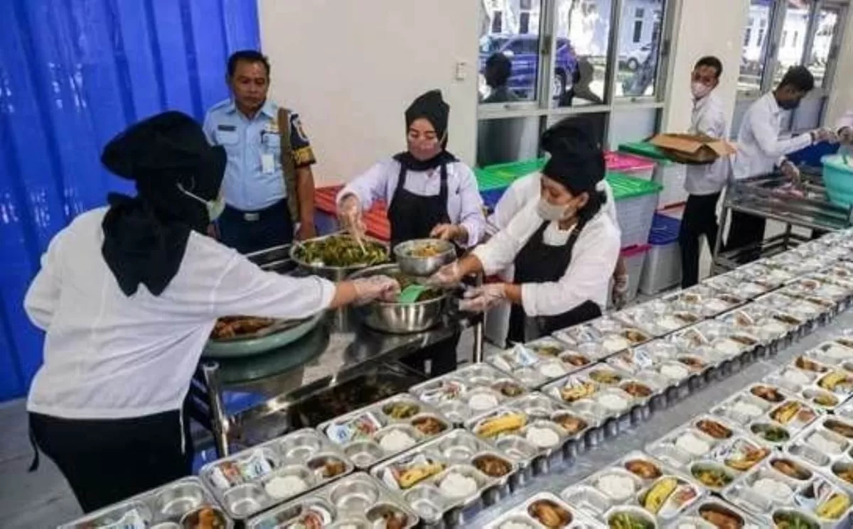 Program Makan Bergizi Gratis Tetap Berjalan di Ramadan, Ada Empat Skema yang Disesuaikan