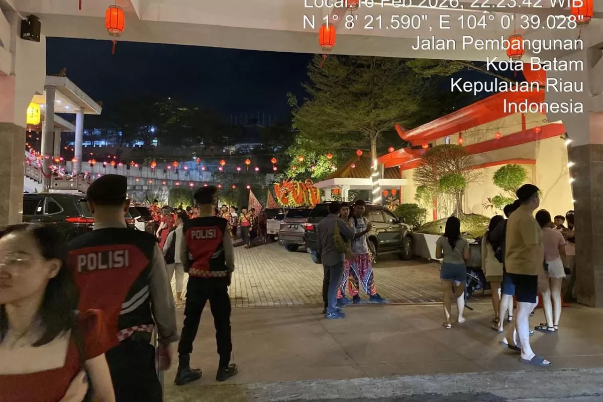 Polsek Lubuk Baja Perkuat Pengamanan Ibadah Tahun Baru Imlek di Vihara Budhi Bakti Batam