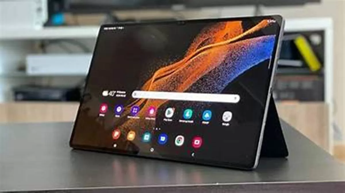 Layar samsung galaxy tab S10 FE Puas buat Nonton, Speaker-nya Sudah Lantang