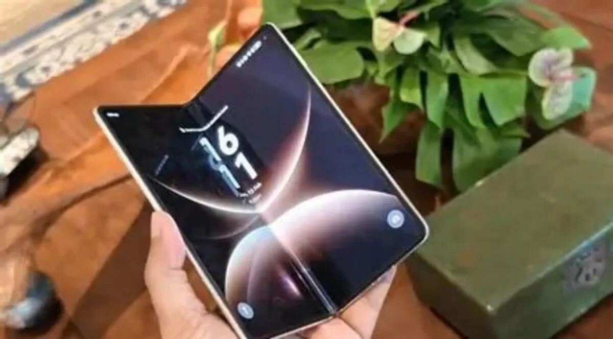 Huawei Mate X7 Dilengkapi Baterai Besar dengan Teknologi Silicon-Carbon dan Pengisian Cepat