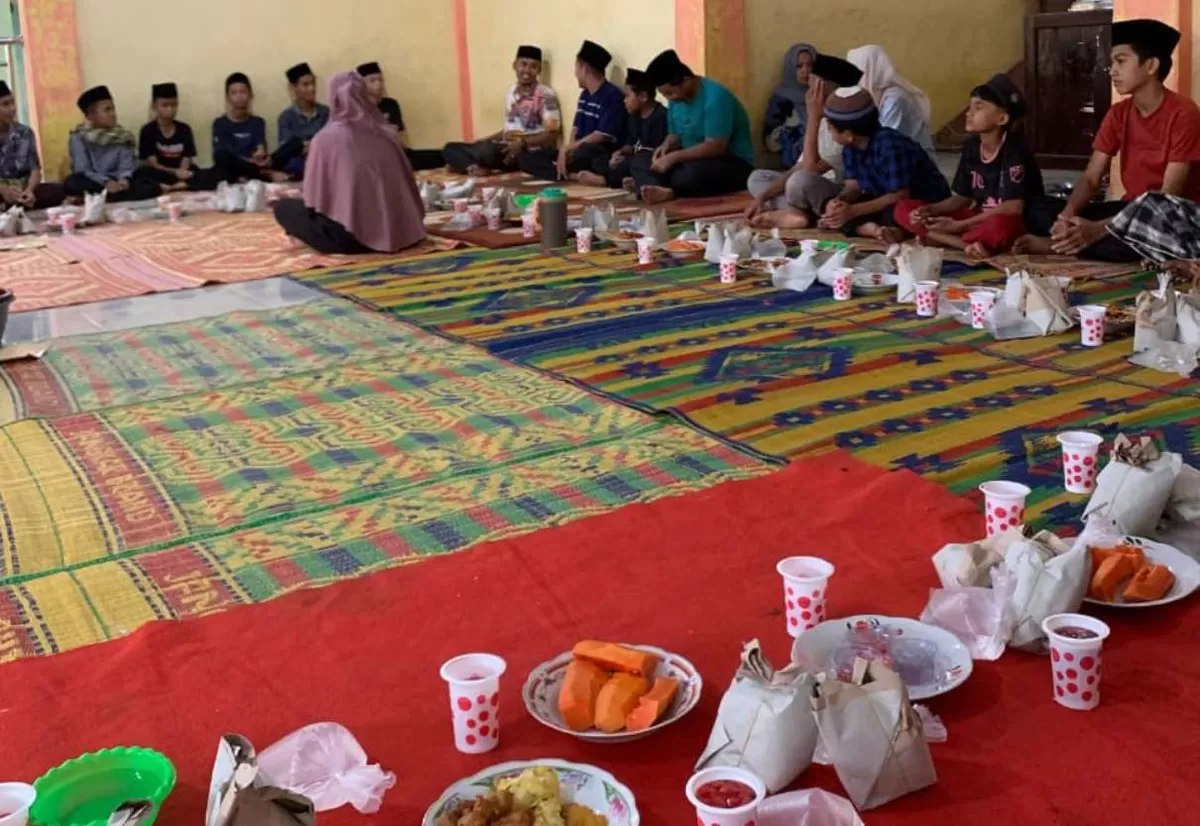 Perkuat Silaturahmi, Santri PPMINI Laksanakan Kegiatan Berbuka Bersama Ramadhan 1447 H