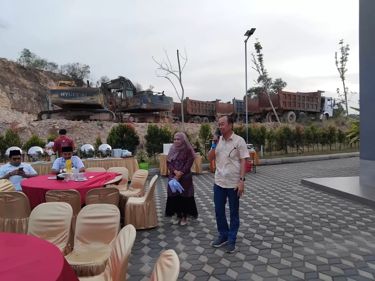 Ramadhan adalah waktu yang tepat untuk memperkuat tali silaturahmi dan berbagi dengan sesama,