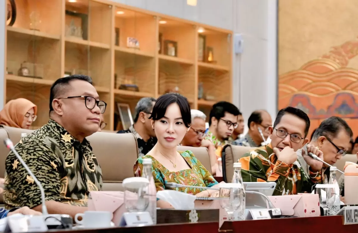 Keterangan foto (dari kiri ke kanan) : Anggota/Deputi Bidang Investasi dan Pengusahaan BP Batam, Wakil Kepala BP Batam dan Kepala BP Batam