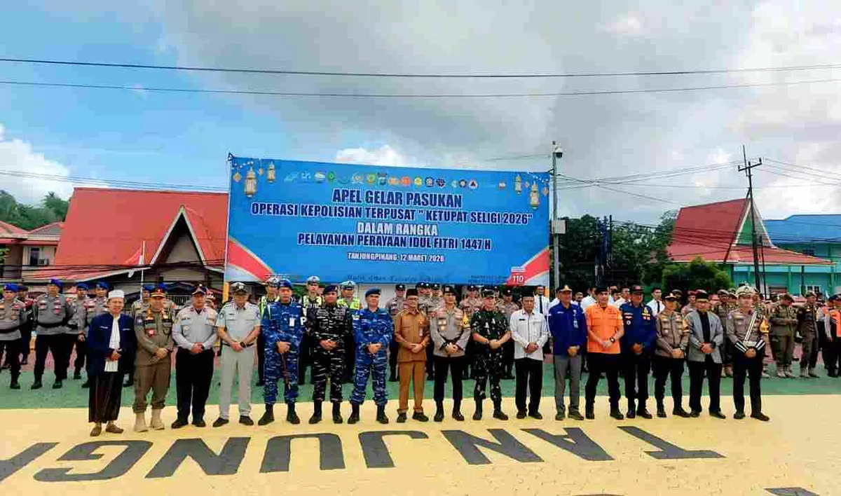 Peserta apel gelar pasukan Operasi Ketupat Seligi 2026 foto bersama.(Foto:Diskominfo Tanjungpinang)