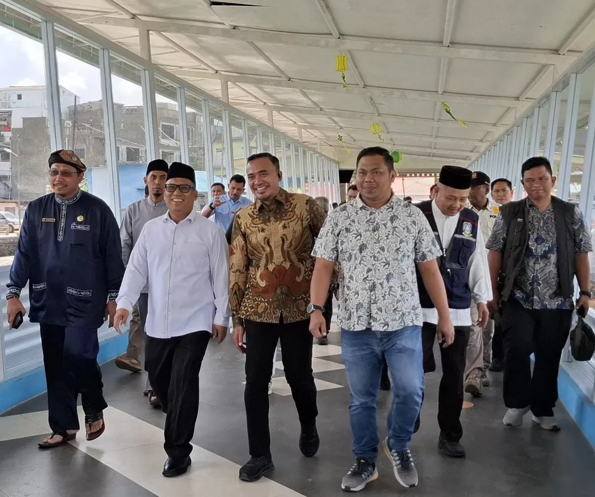 Keterangan Poto ; Wagub Kepri, Didampingi Branch Manager Pelindo Multi Terminal &amp; Kepala KSOP TPI, Kadishub Kepri dan Jajaran OPD Kepri,  Check Kesiapan  Layanan Dan Fasilitas Pelabuhan SBP Tanjungpinang dalam Menghadapi Arus Angleb 2026, Jumat 13 Maret 2026.