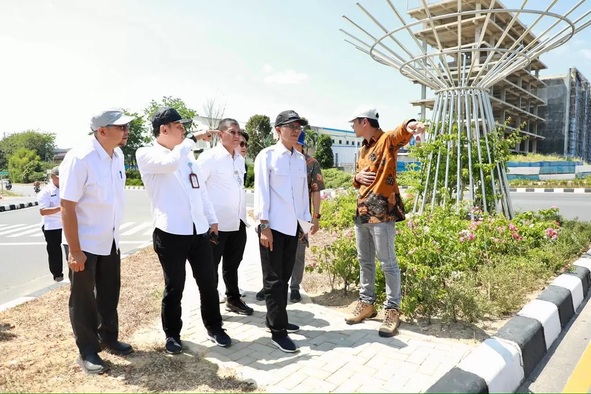 Walikota Amsakar Tinjau Progres Pembangunan Infrastruktur Batam di Hari Pertama Kerja