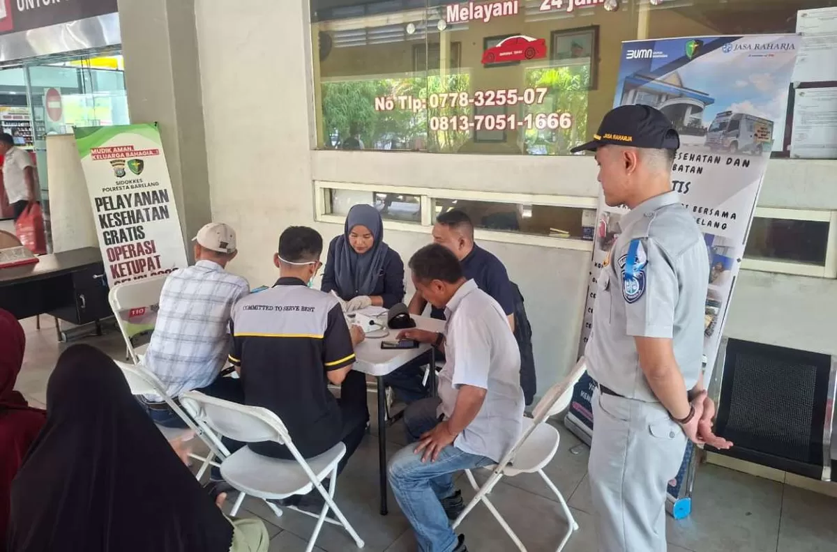 Sinergi Sidokkes Polresta Barelang dan Jasa Raharja Hadirkan Pengobatan Gratis bagi Pemudik