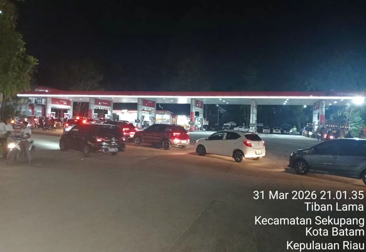Antisipasi Panic Buying, Polsek Sekupang dan Batu Ampar Intensifkan Pemantauan di Titik Keramaian