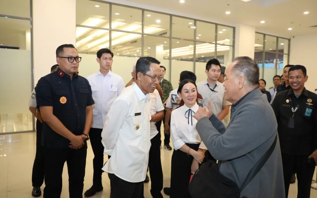 Tinjau Pelabuhan Internasional Batam Center dan Harbour Bay, Amsakar - Li Claudia Komitmen Benahi Kualitas Layanan Penumpang