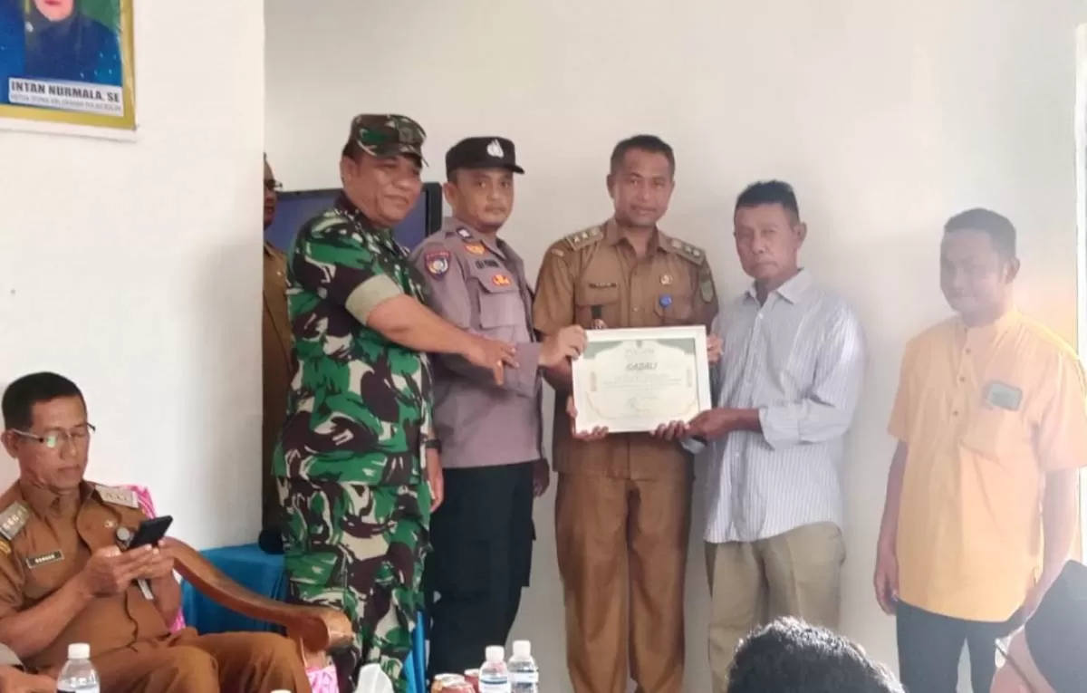 Momentum Halal Bihalal, Polsek Bulang Perkuat Kedekatan dengan Masyarakat Pulau Buluh