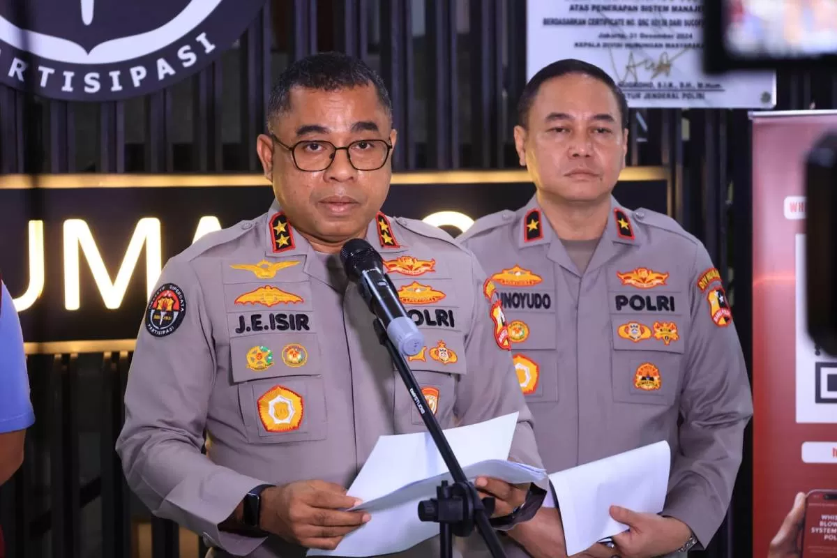 Kepala Divisi Humas Polri, Johnny Eddizon Isir