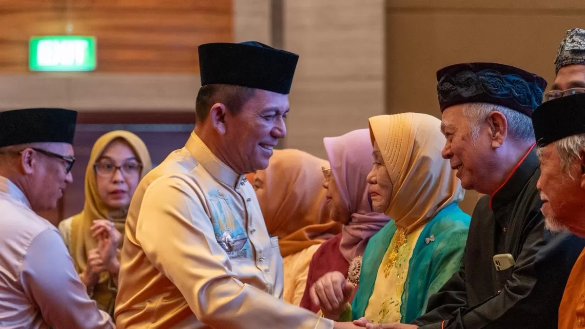 Gubernur Kepri Ansar Ahmad saat bersilaturahmi dengan Keluarga Besar Kepri yang ada di Jabodetabek dalam halalbihalal Idul Fitri 1447 H.(dok.Diskominfo Kepri)
